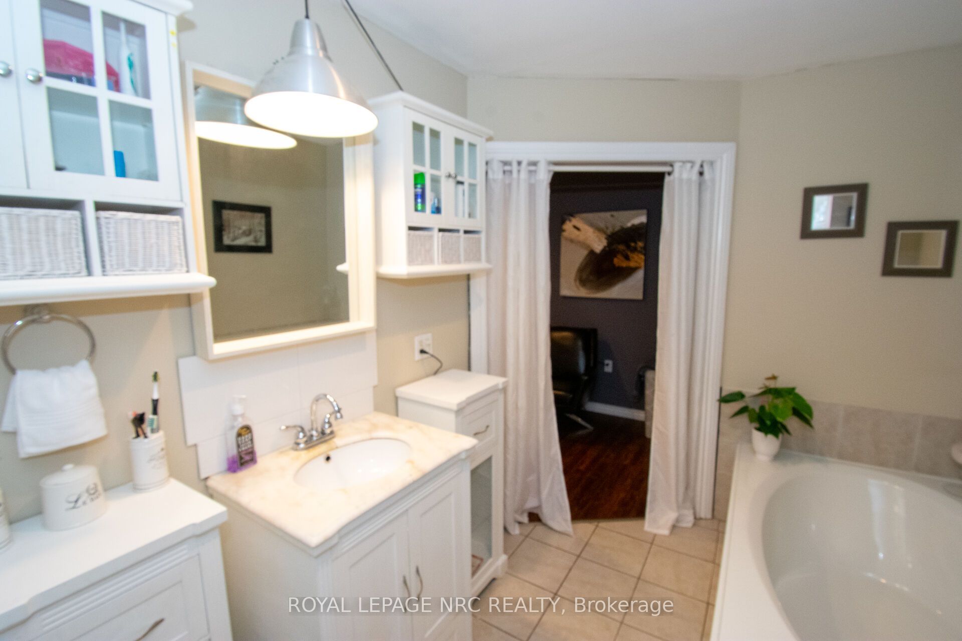 199 York Street Property Photo 35