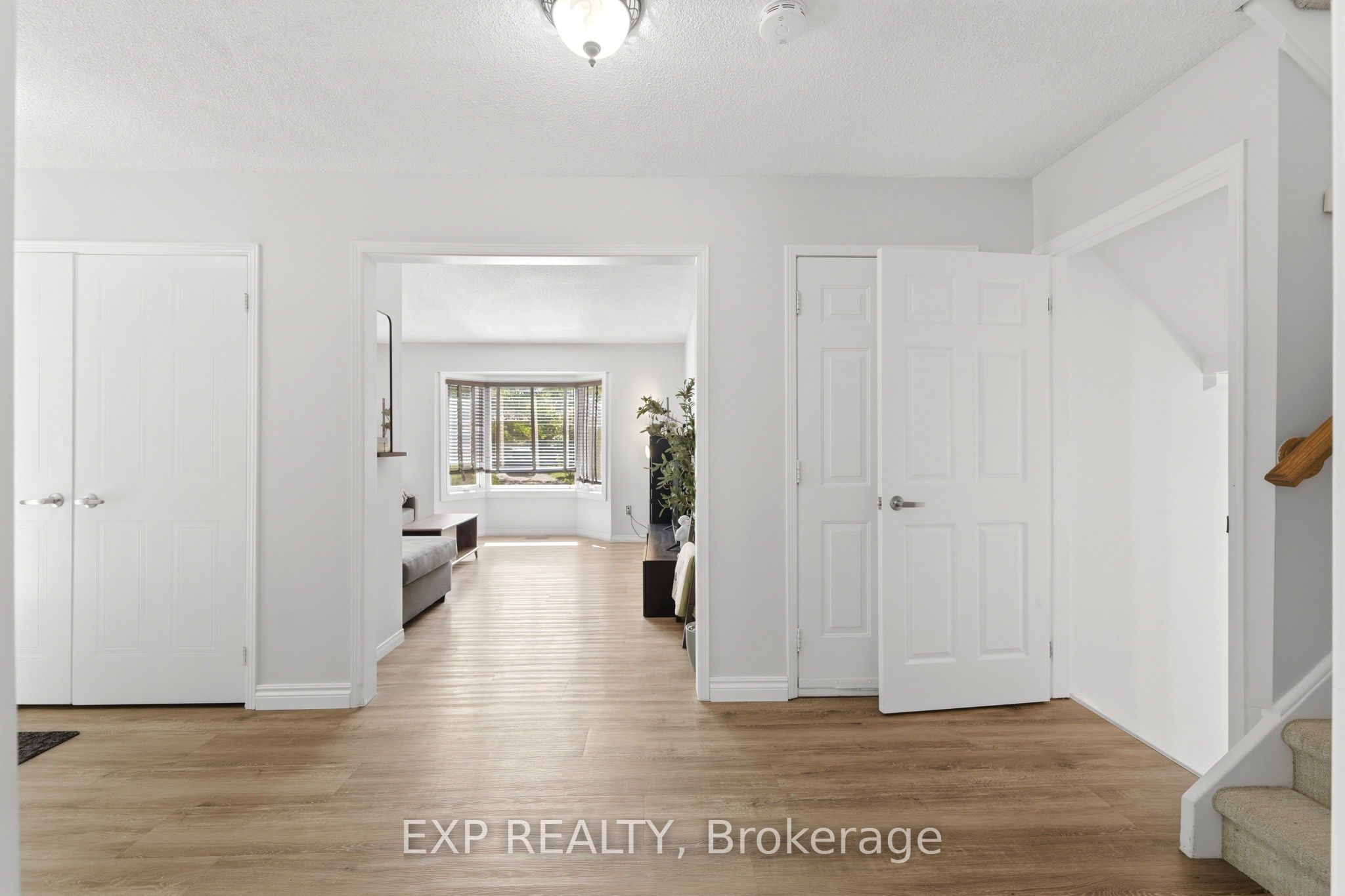 14 Hedge Lawn Drive Property Photo 7