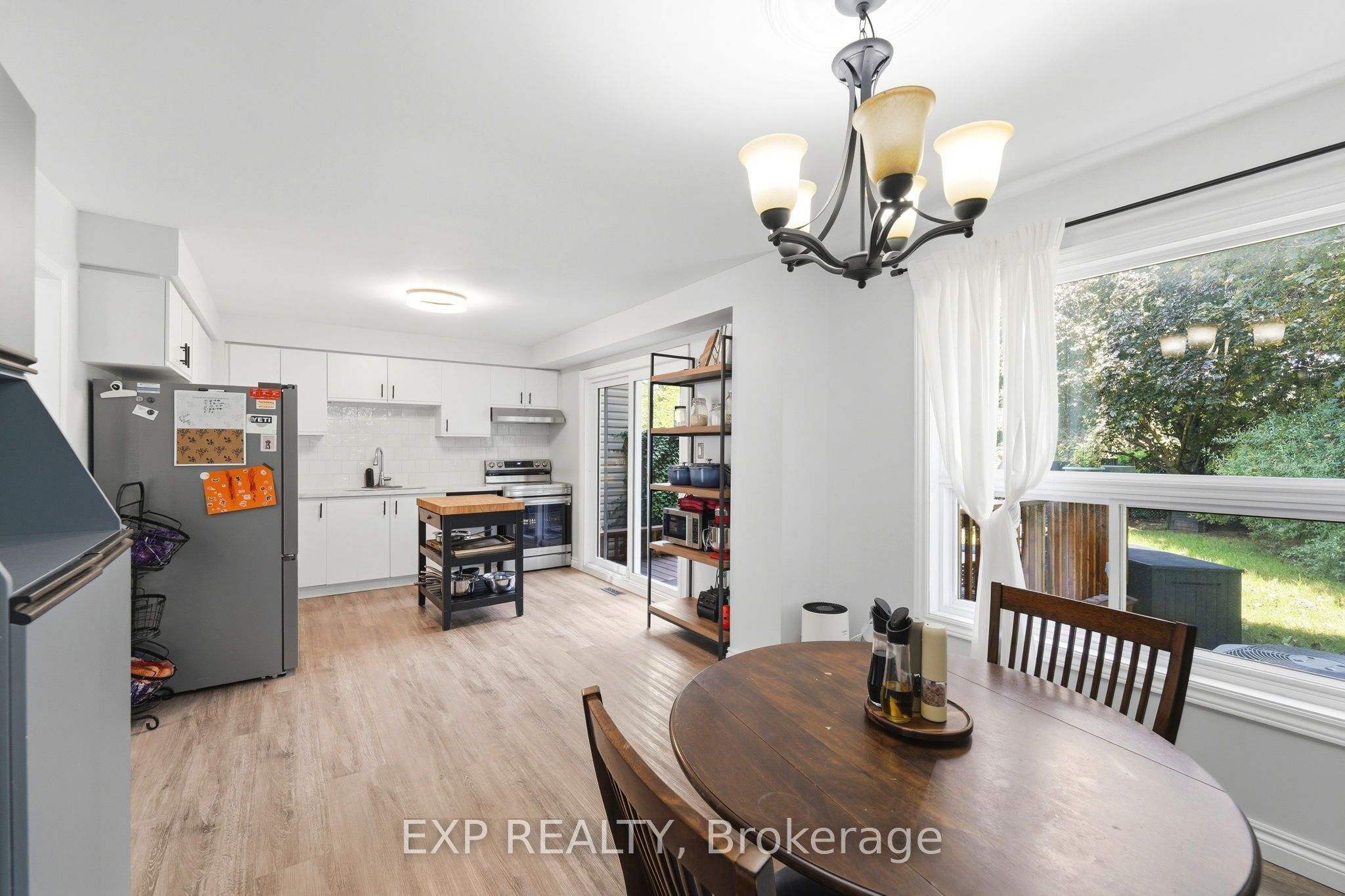 14 Hedge Lawn Drive Property Photo 17