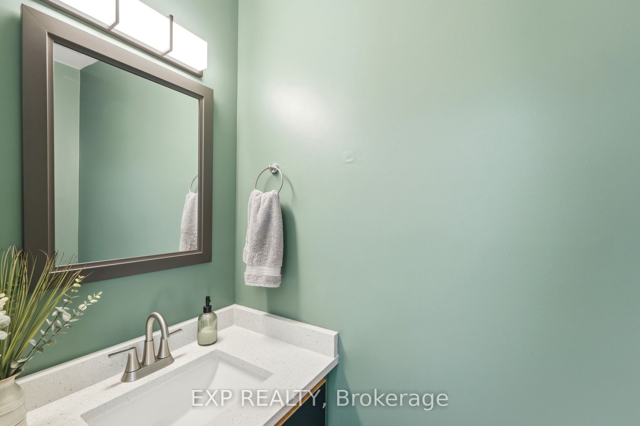 14 Hedge Lawn Drive Property Photo 18