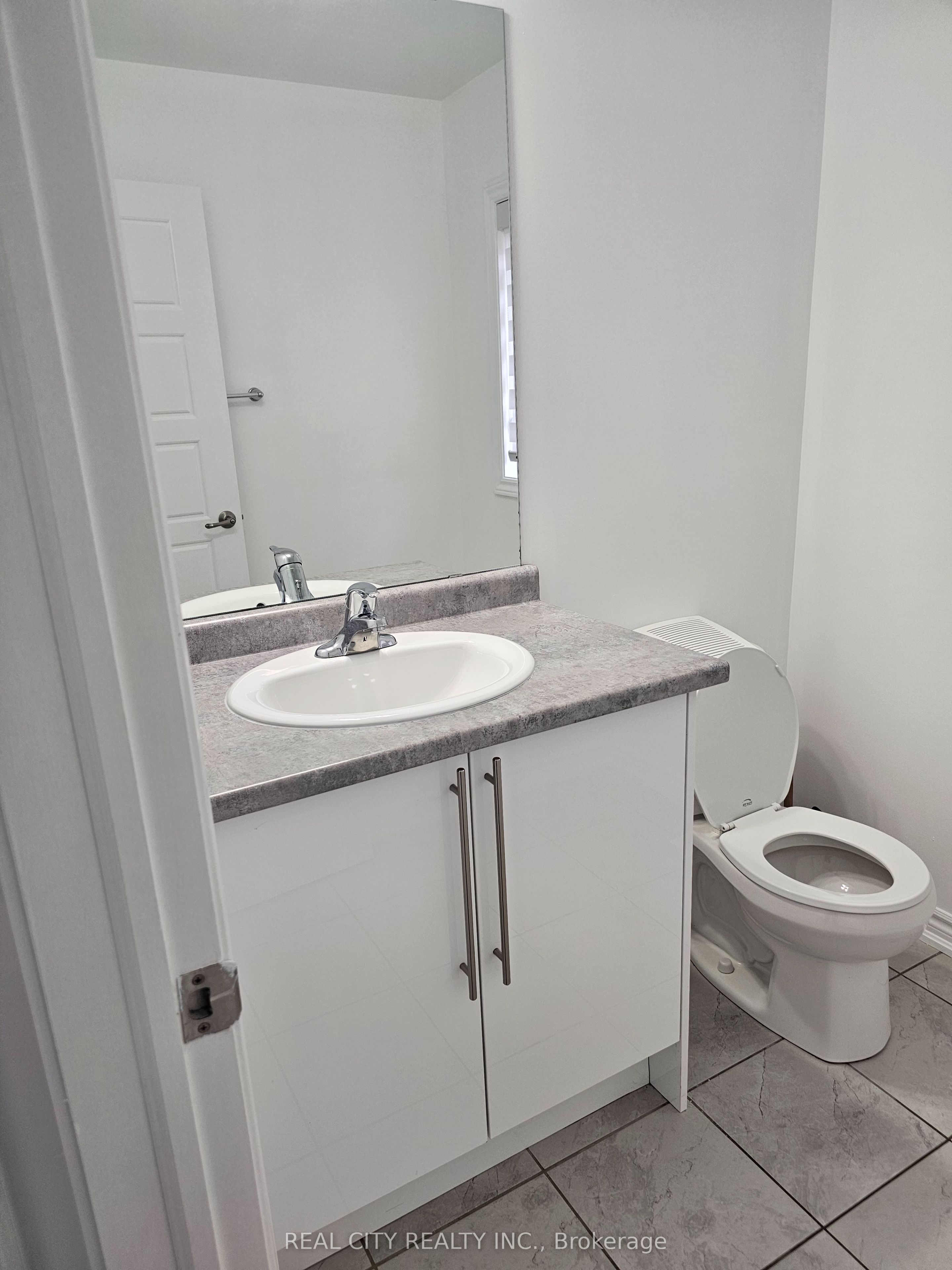 25 Whitton Drive Property Photo 9