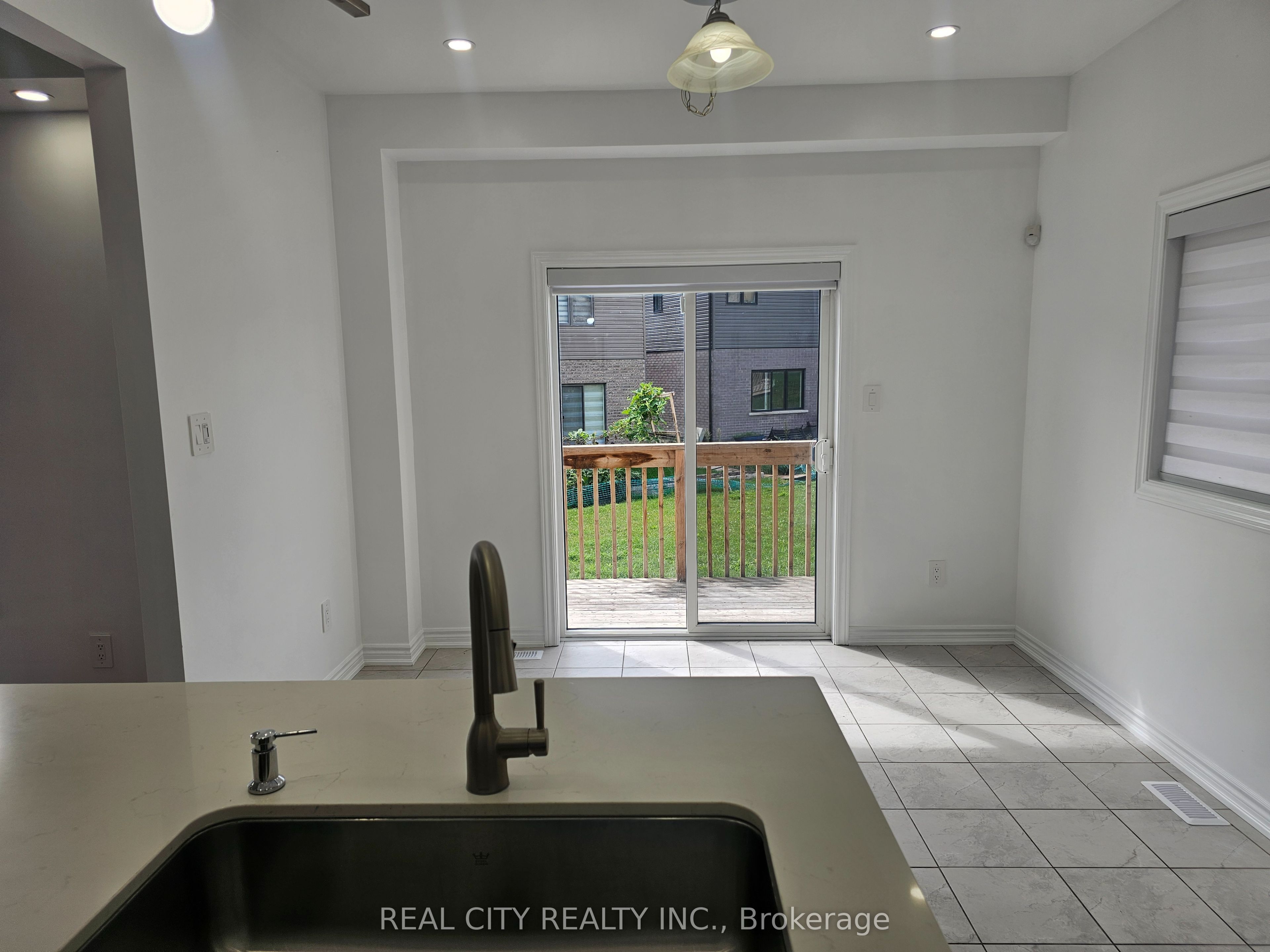 25 Whitton Drive Property Photo 16
