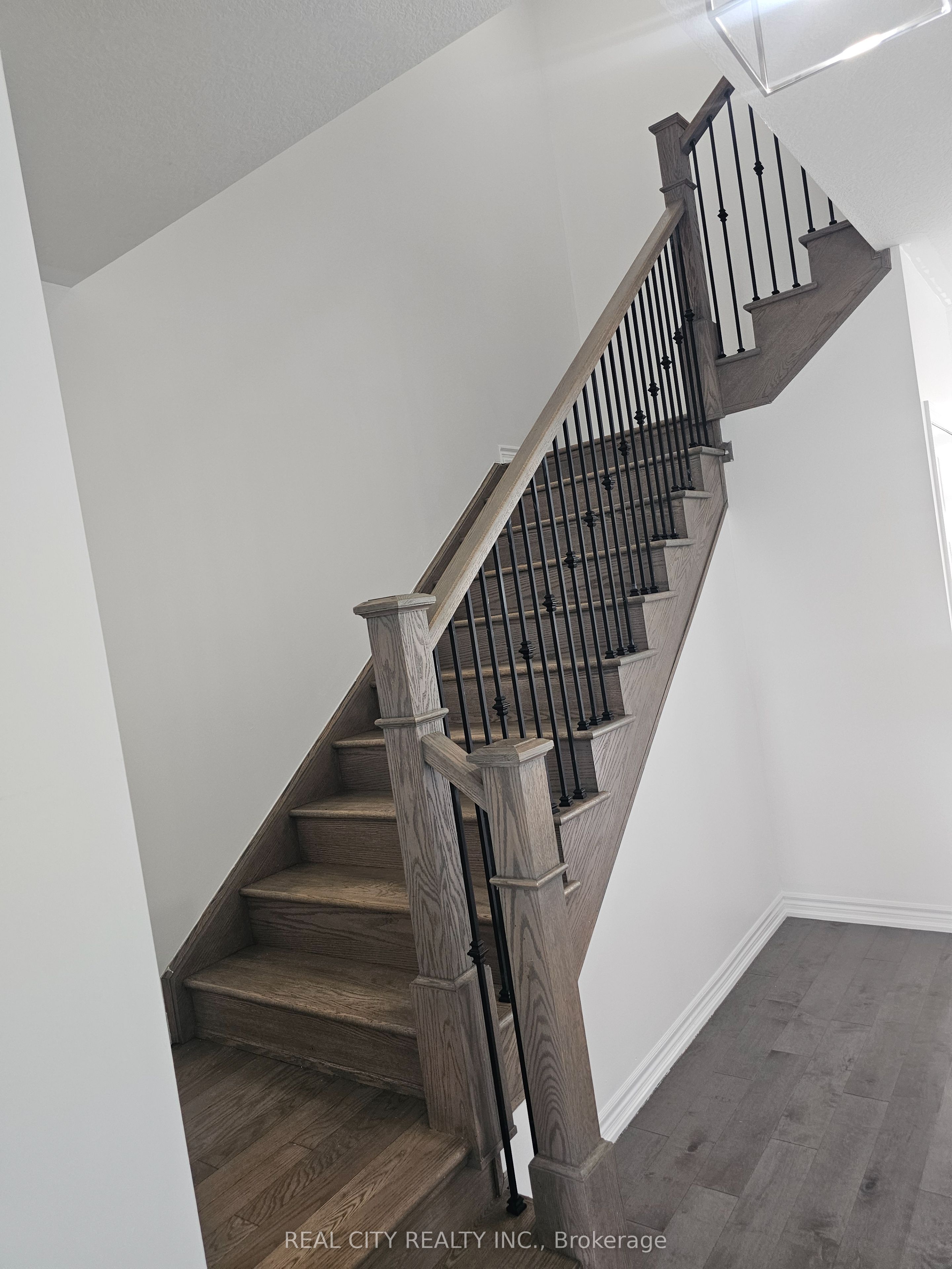 25 Whitton Drive Property Photo 18