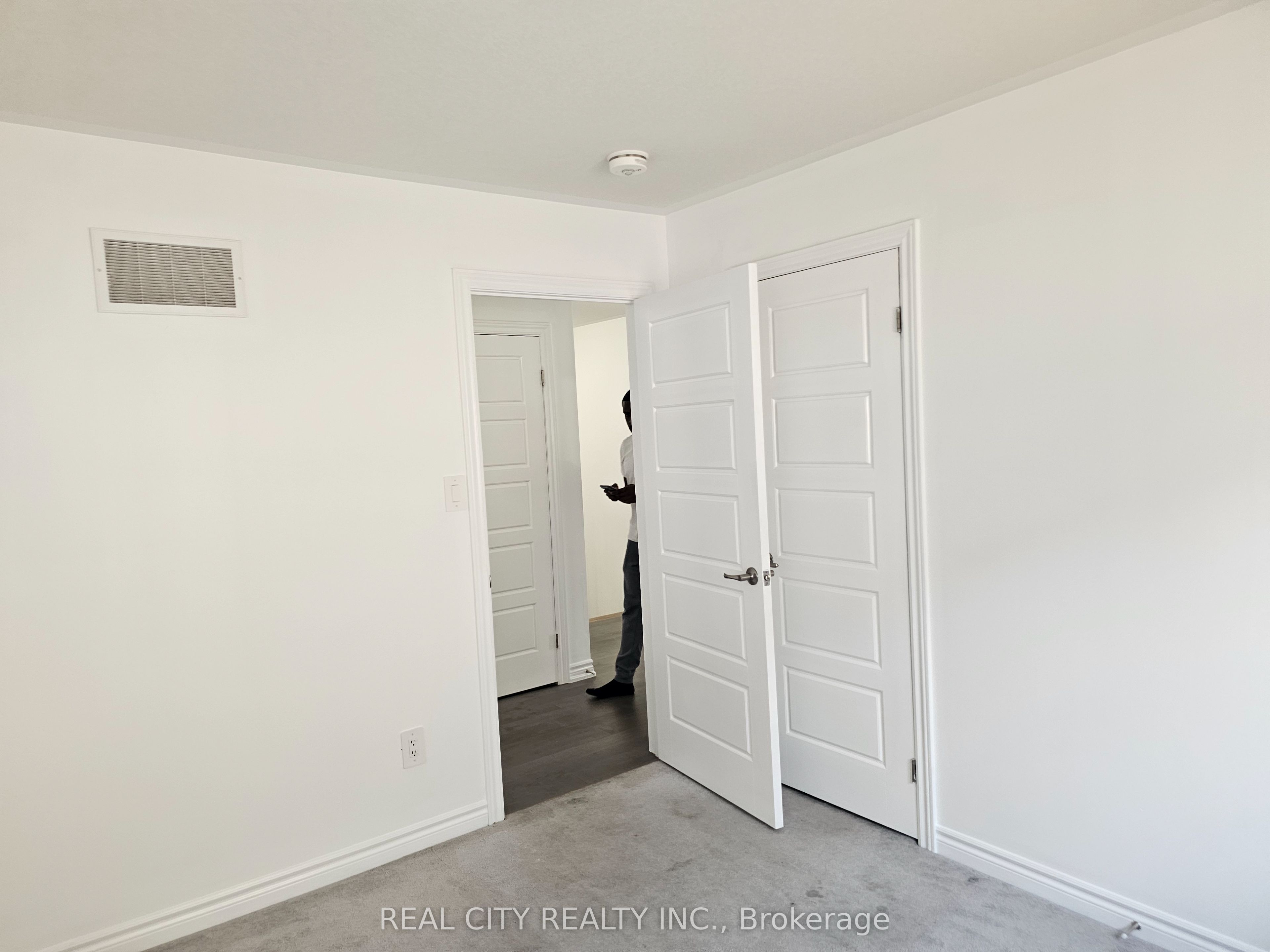 25 Whitton Drive Property Photo 32