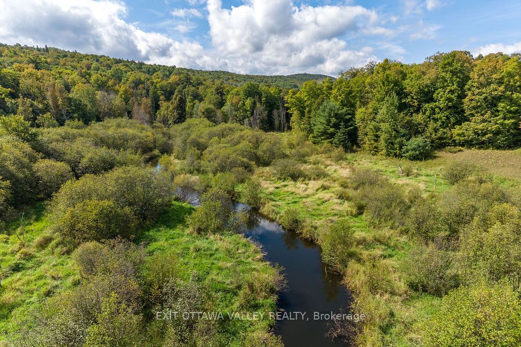 00 Opeongo Road Property Photo 14