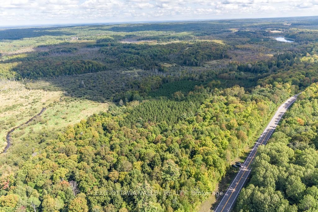 00 Opeongo Road Property Photo 27