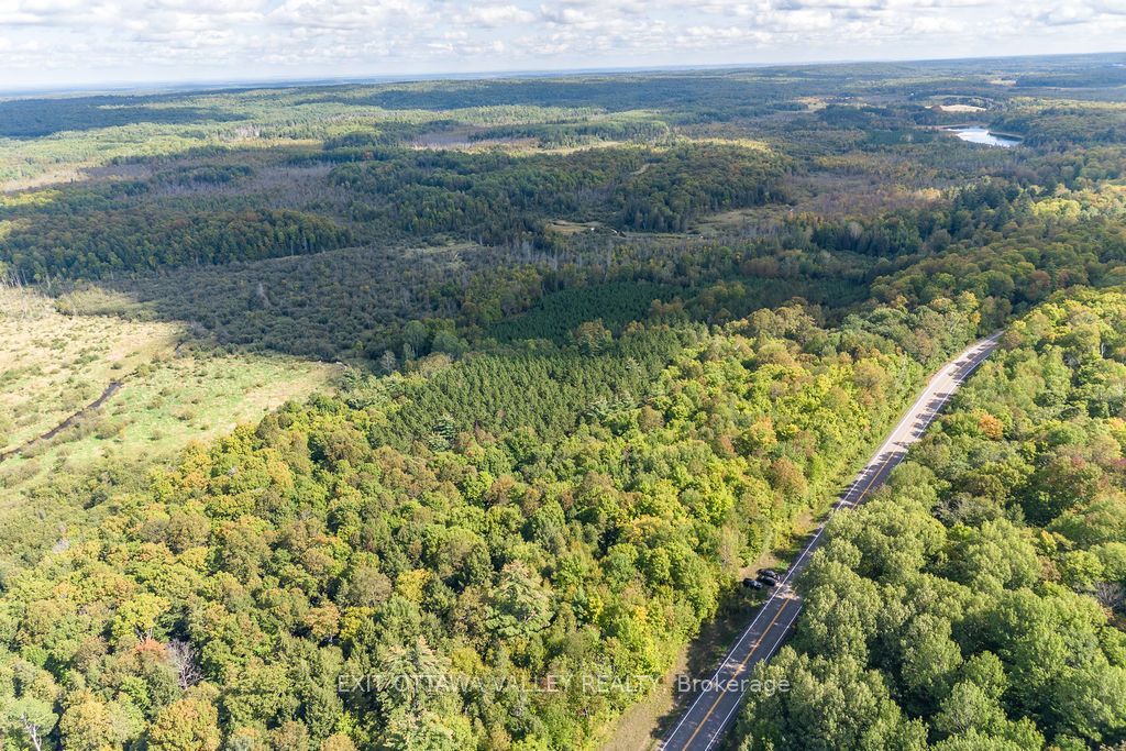 00 Opeongo Road Property Photo 28