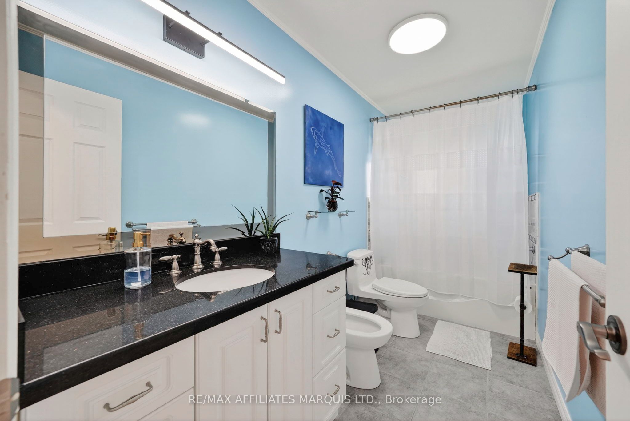 2706 Ross Avenue Property Photo 11