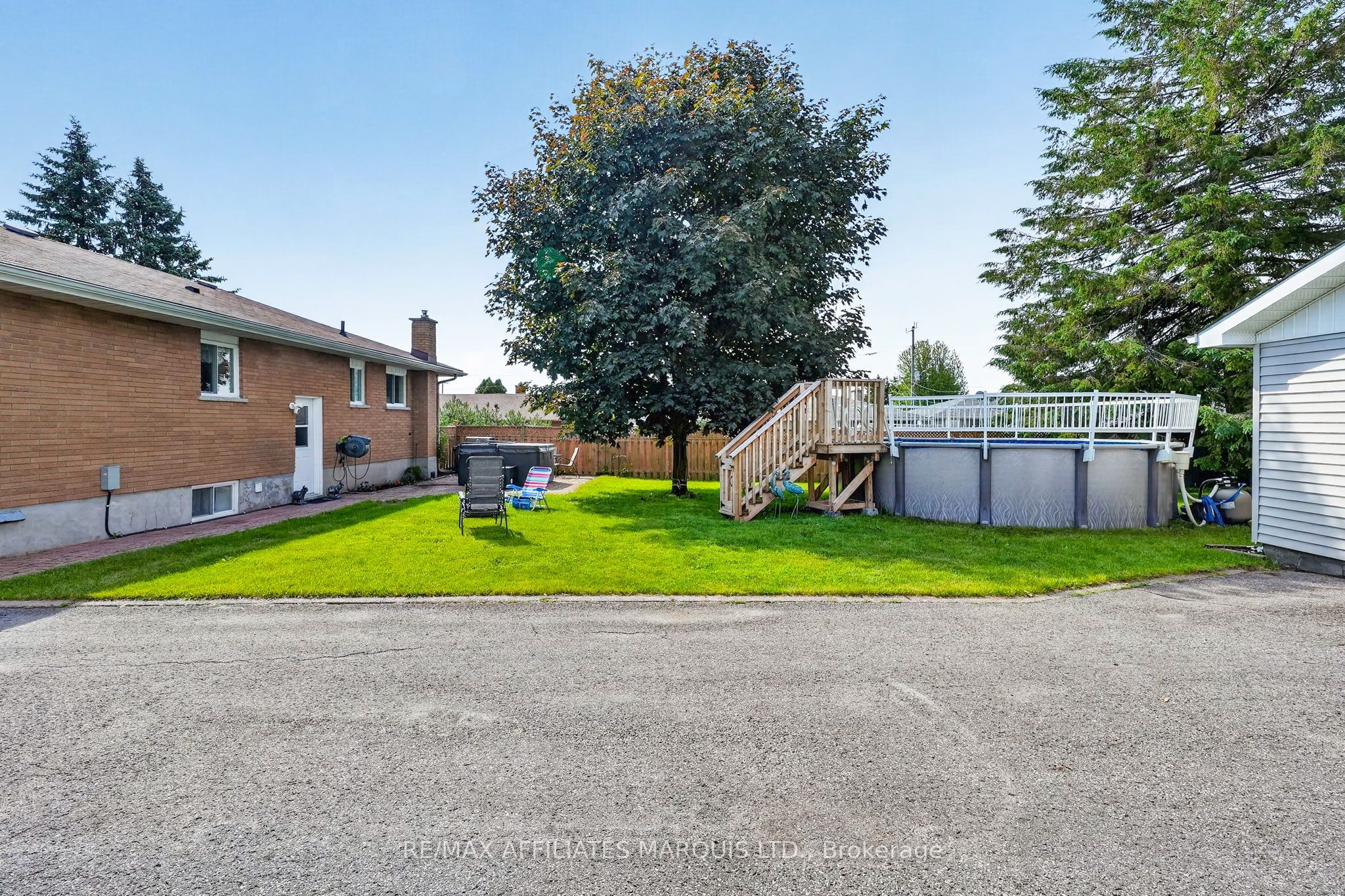 2706 Ross Avenue Property Photo 17