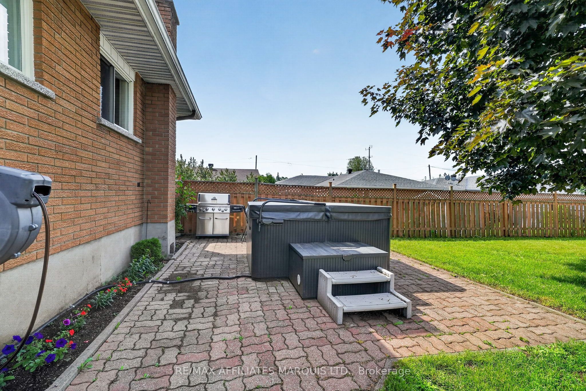 2706 Ross Avenue Property Photo 18