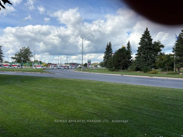 700 Brookdale Avenue Property Photo 4