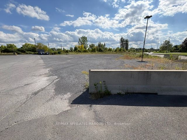 700 Brookdale Avenue Property Photo 5
