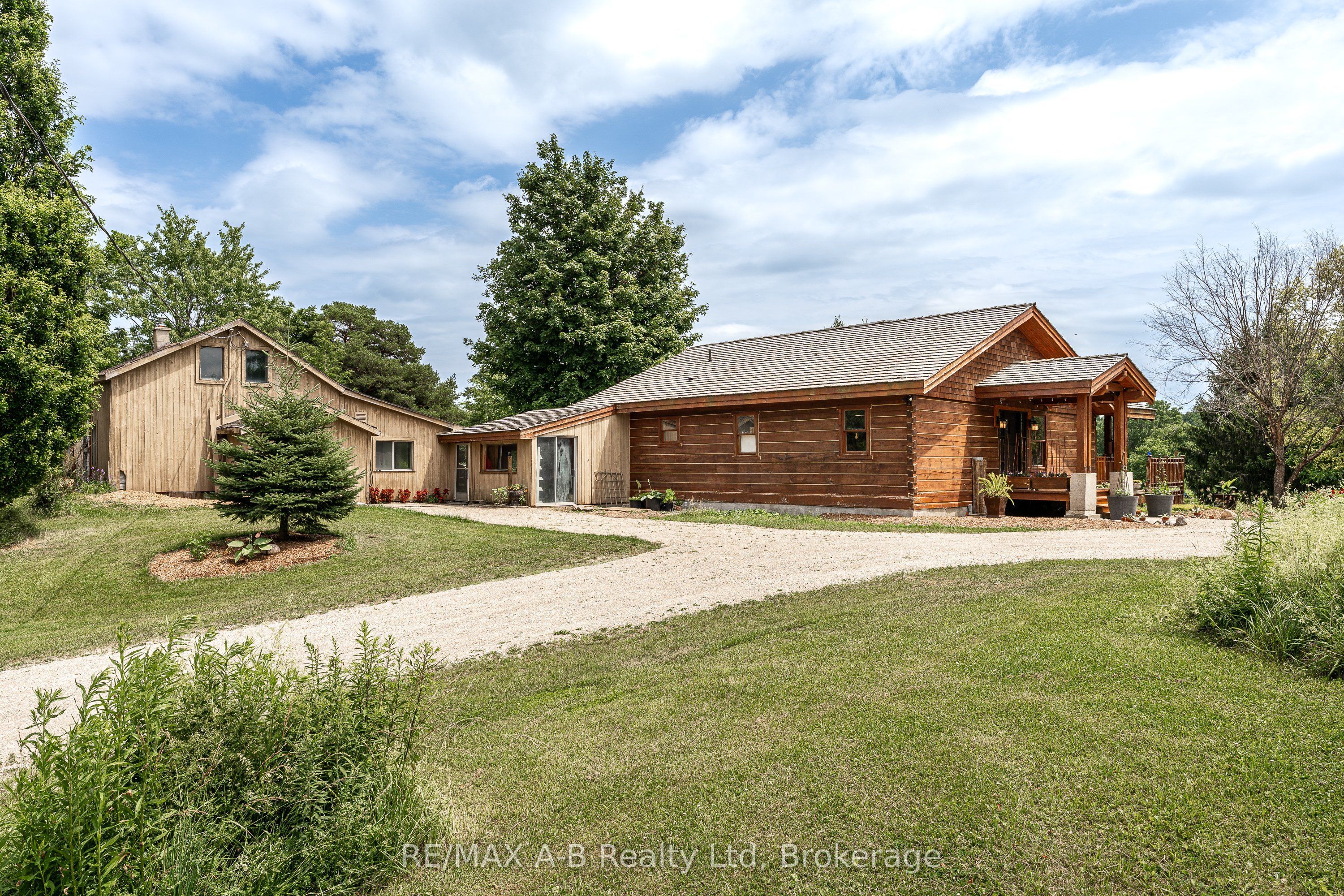 963550 Rd 96 Property Photo 4
