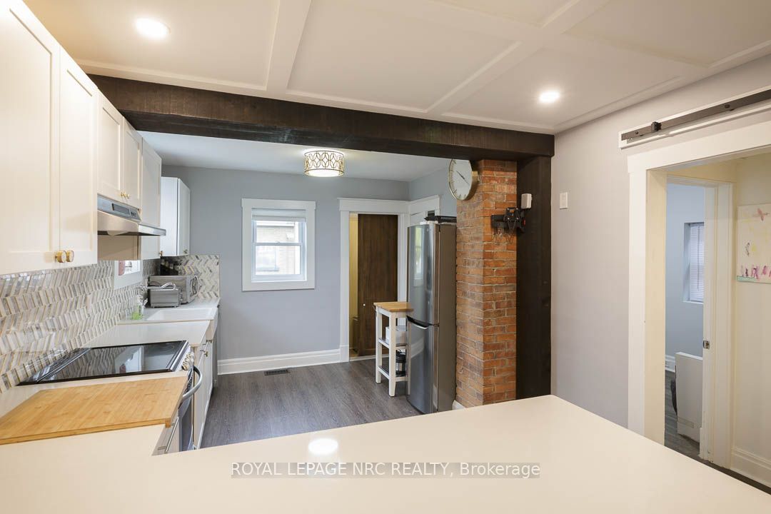 241 Vine Street Property Photo 1