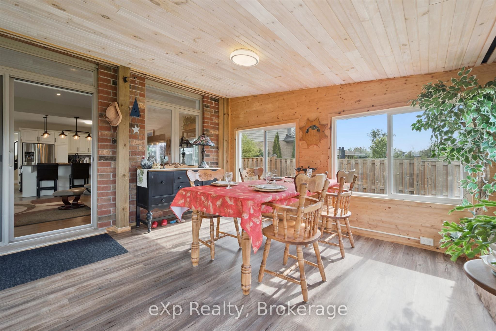 82 Drone Crescent Property Photo 17
