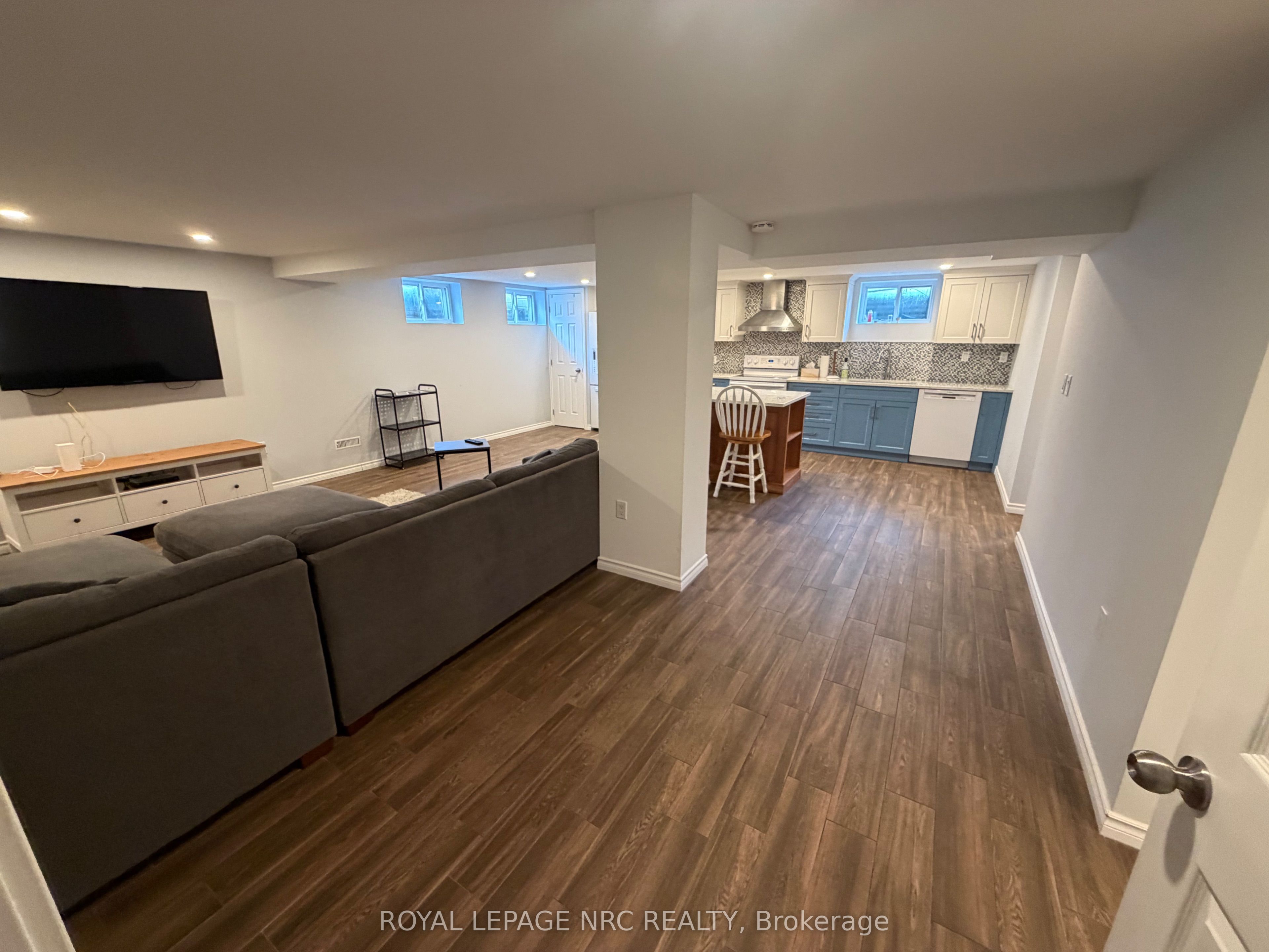 15 Springhead (lower) Gardens Property Photo 4