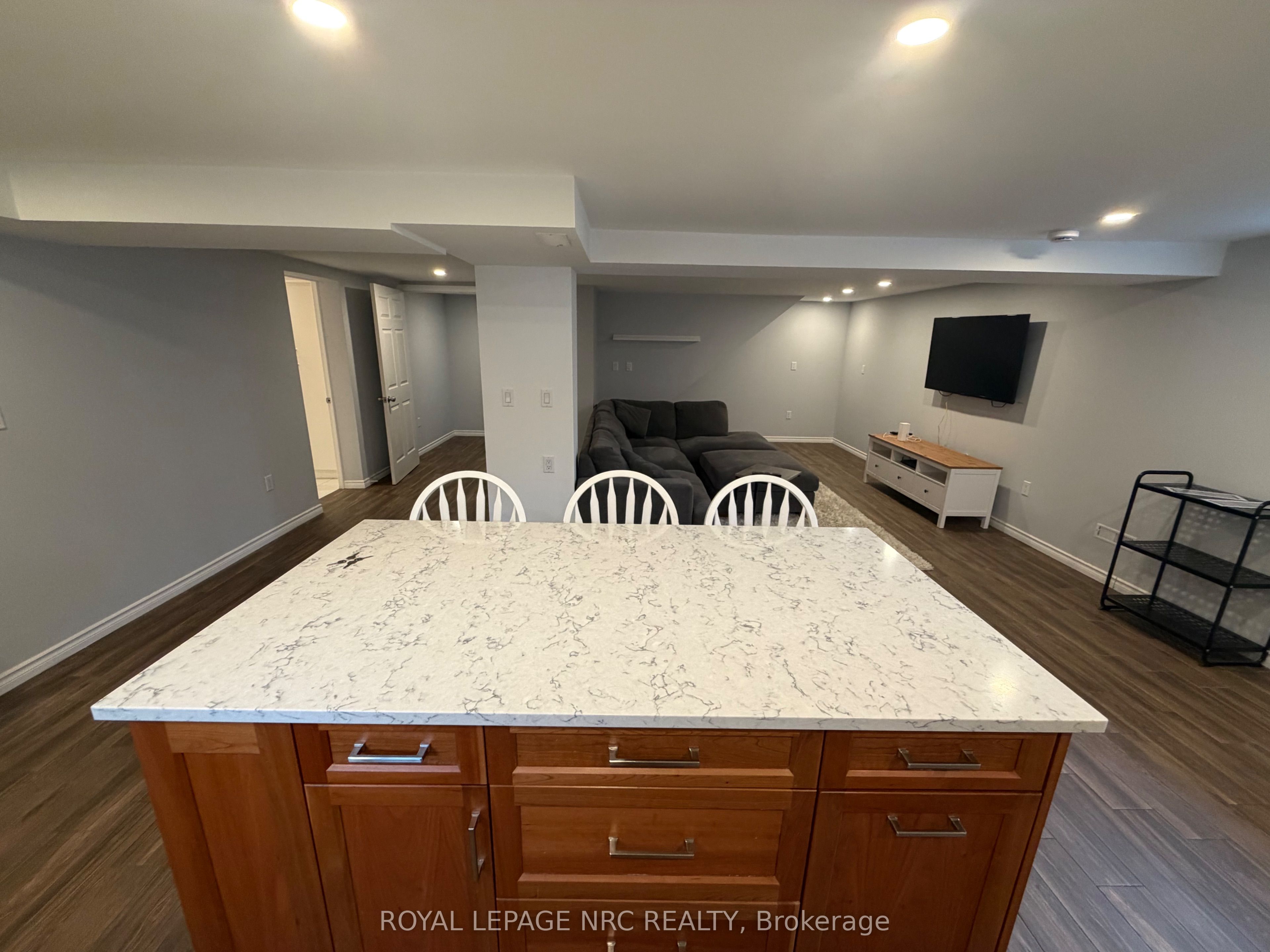 15 Springhead (lower) Gardens Property Photo 17