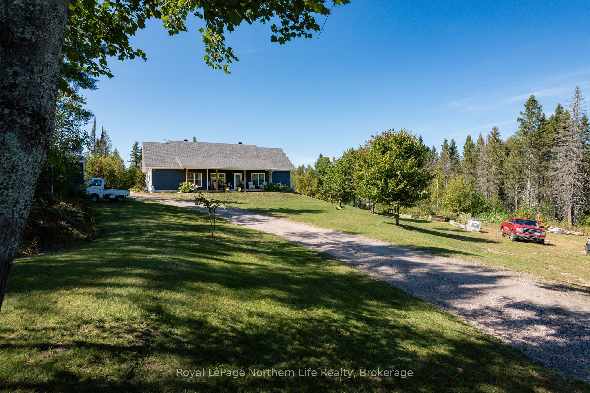 880 Memorial Park Drive E Property Photo 1