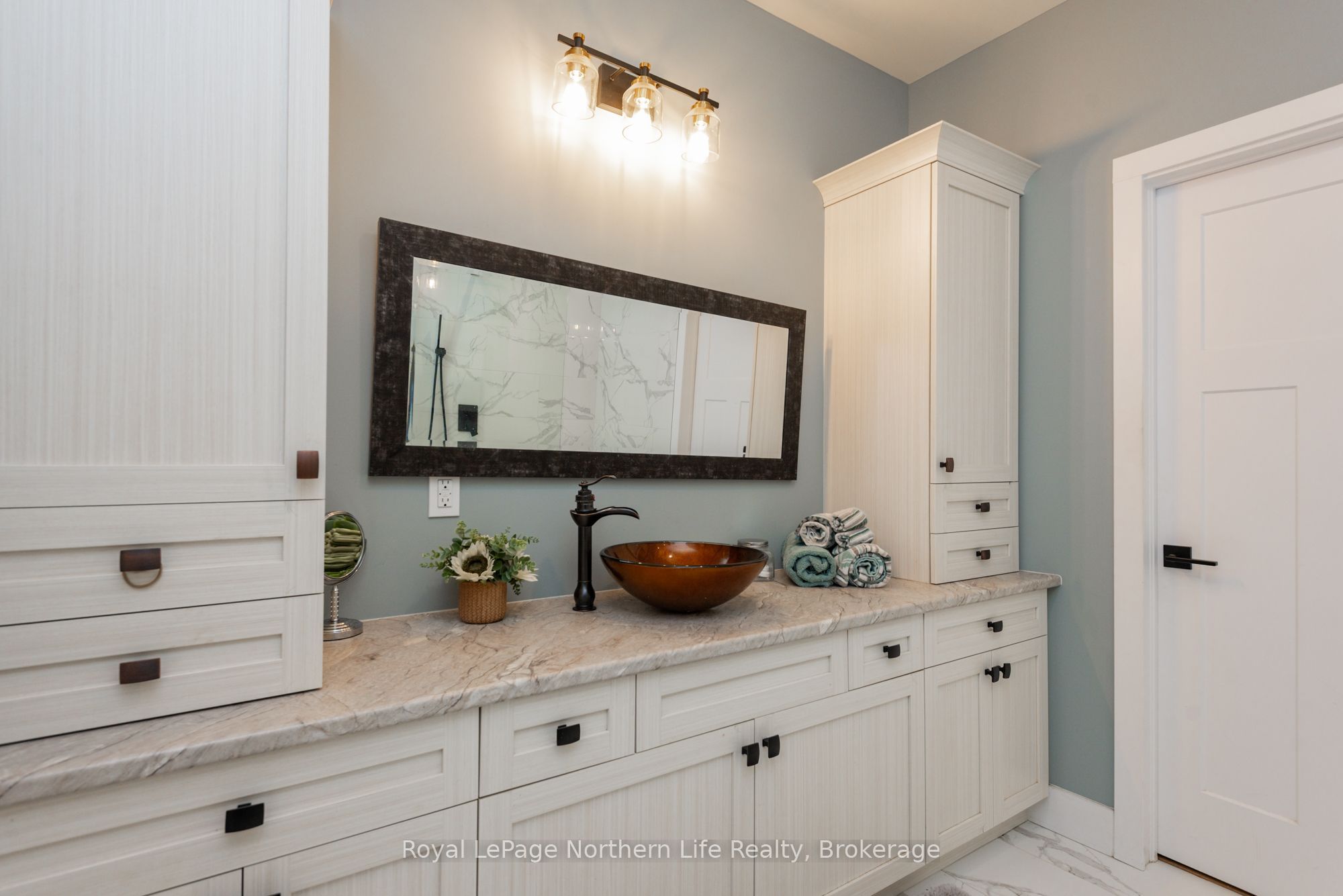 880 Memorial Park Drive E Property Photo 20