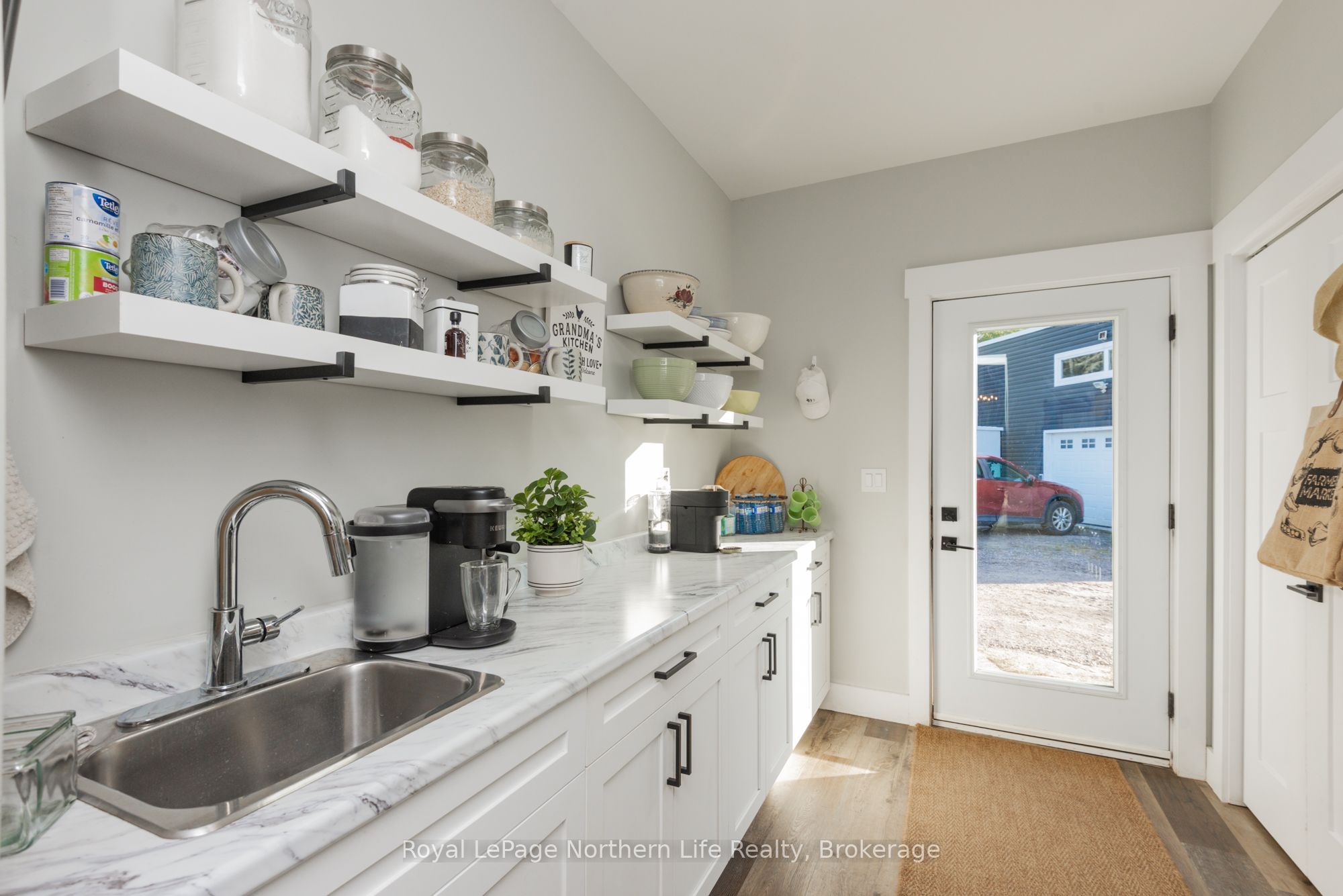 880 Memorial Park Drive E Property Photo 29