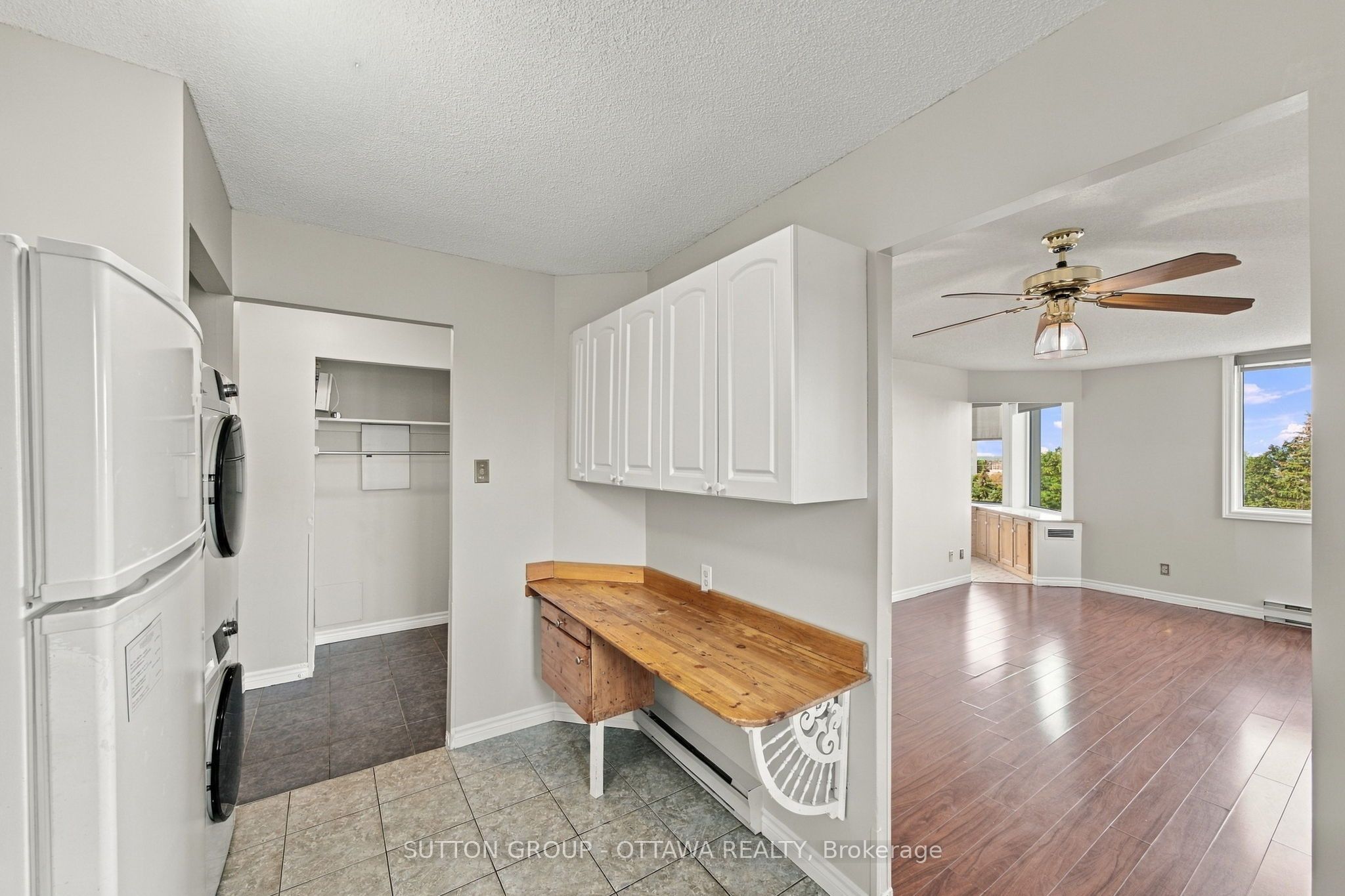 1025 Grenon Avenue N 605 Property Photo 12