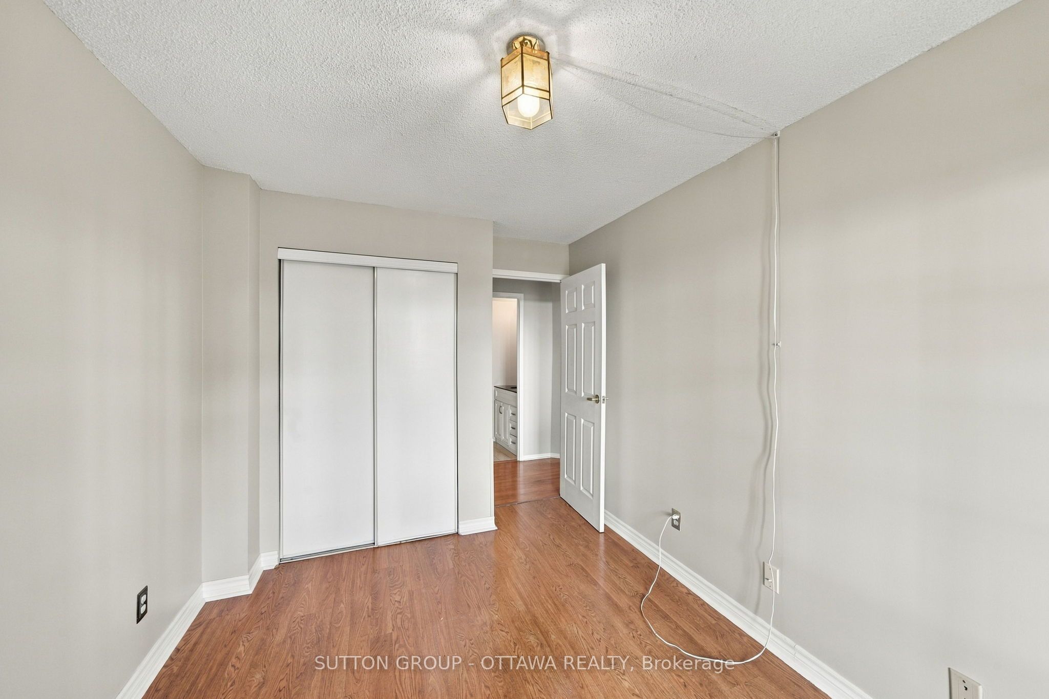 1025 Grenon Avenue N 605 Property Photo 22