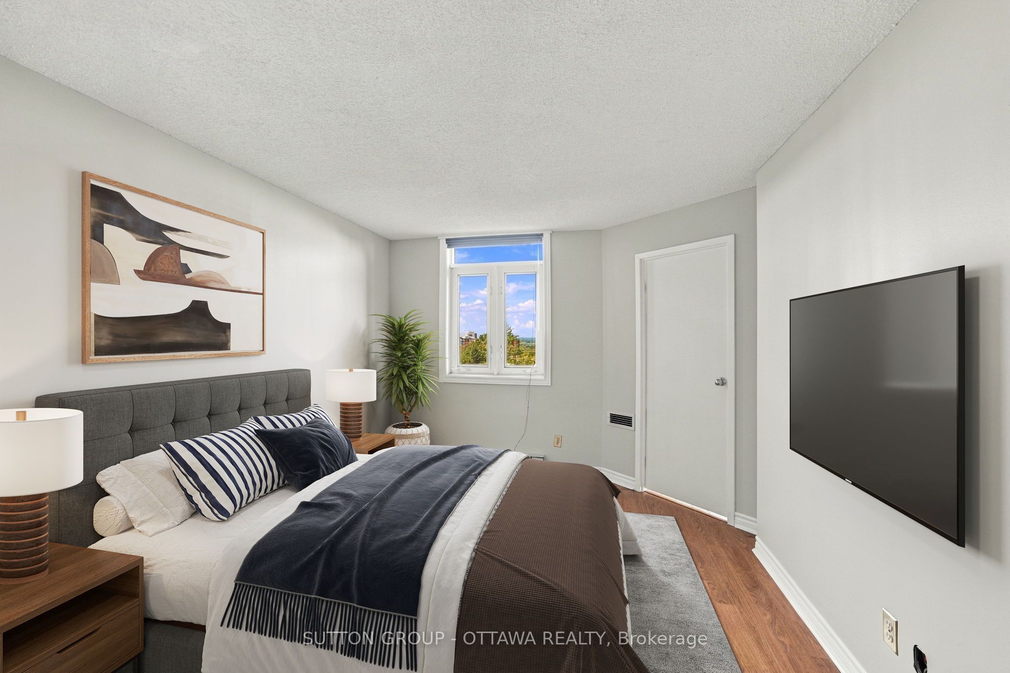 1025 Grenon Avenue N 605 Property Photo 23