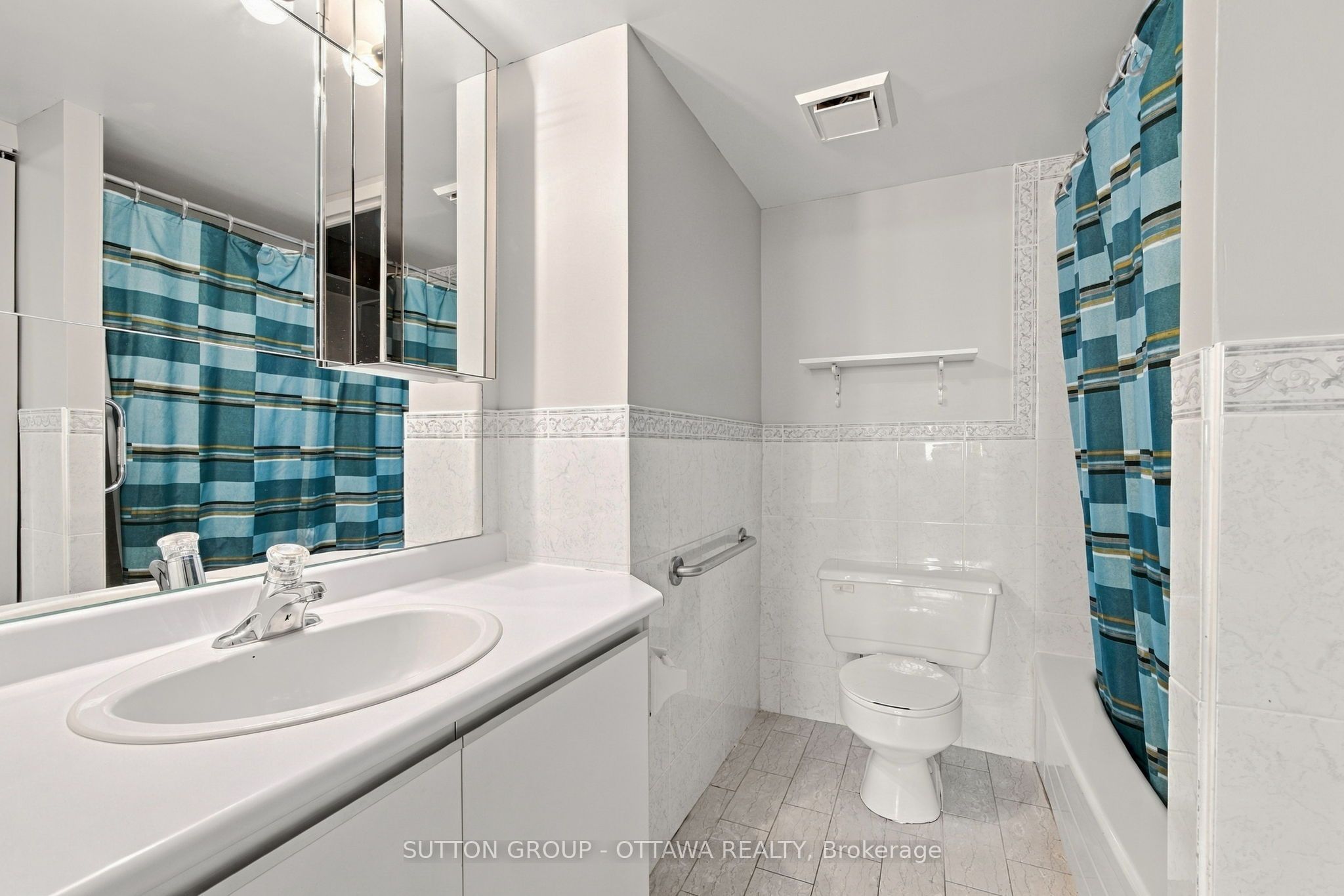 1025 Grenon Avenue N 605 Property Photo 25