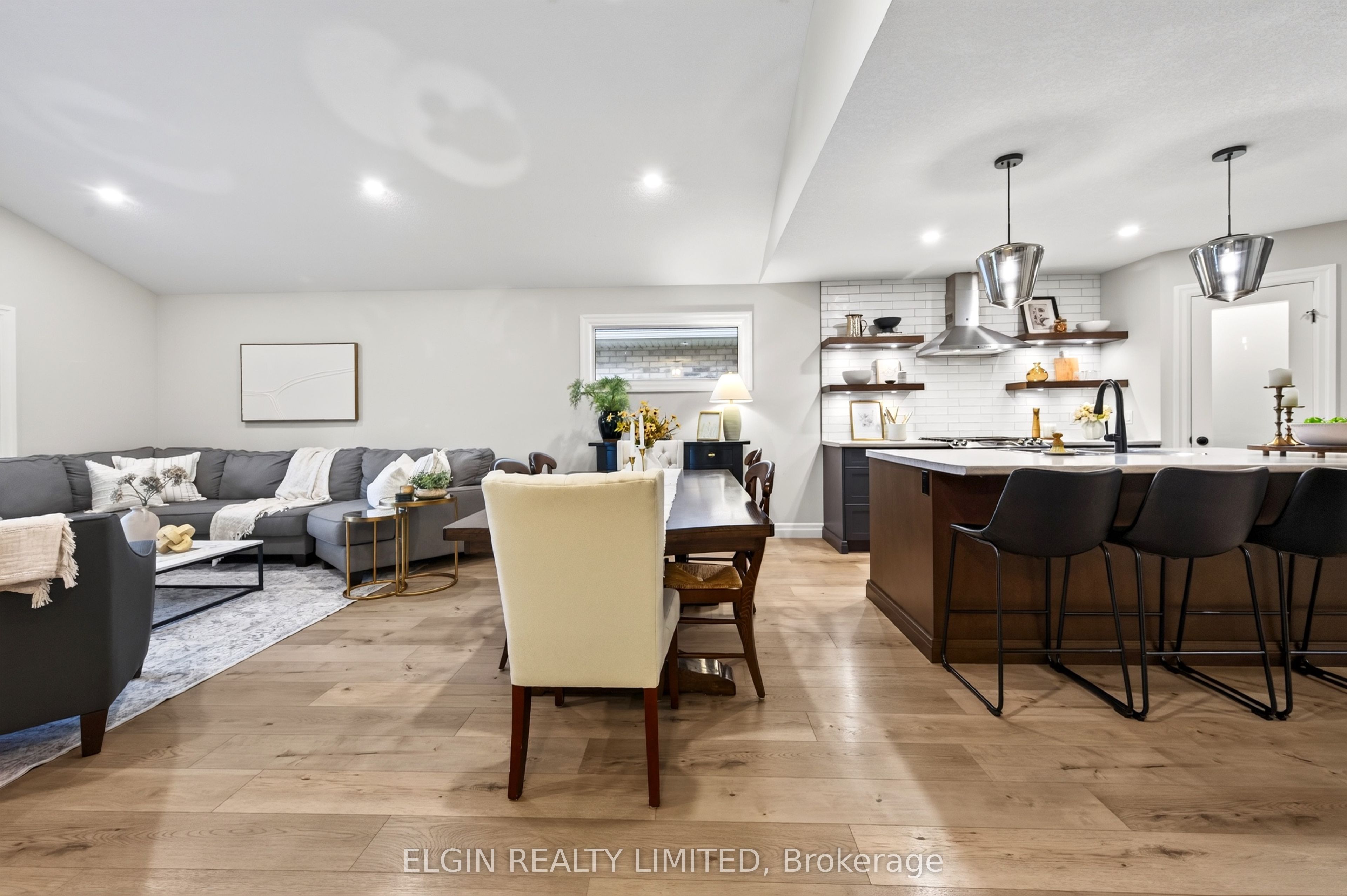 72 Sparkys Way Property Photo 10