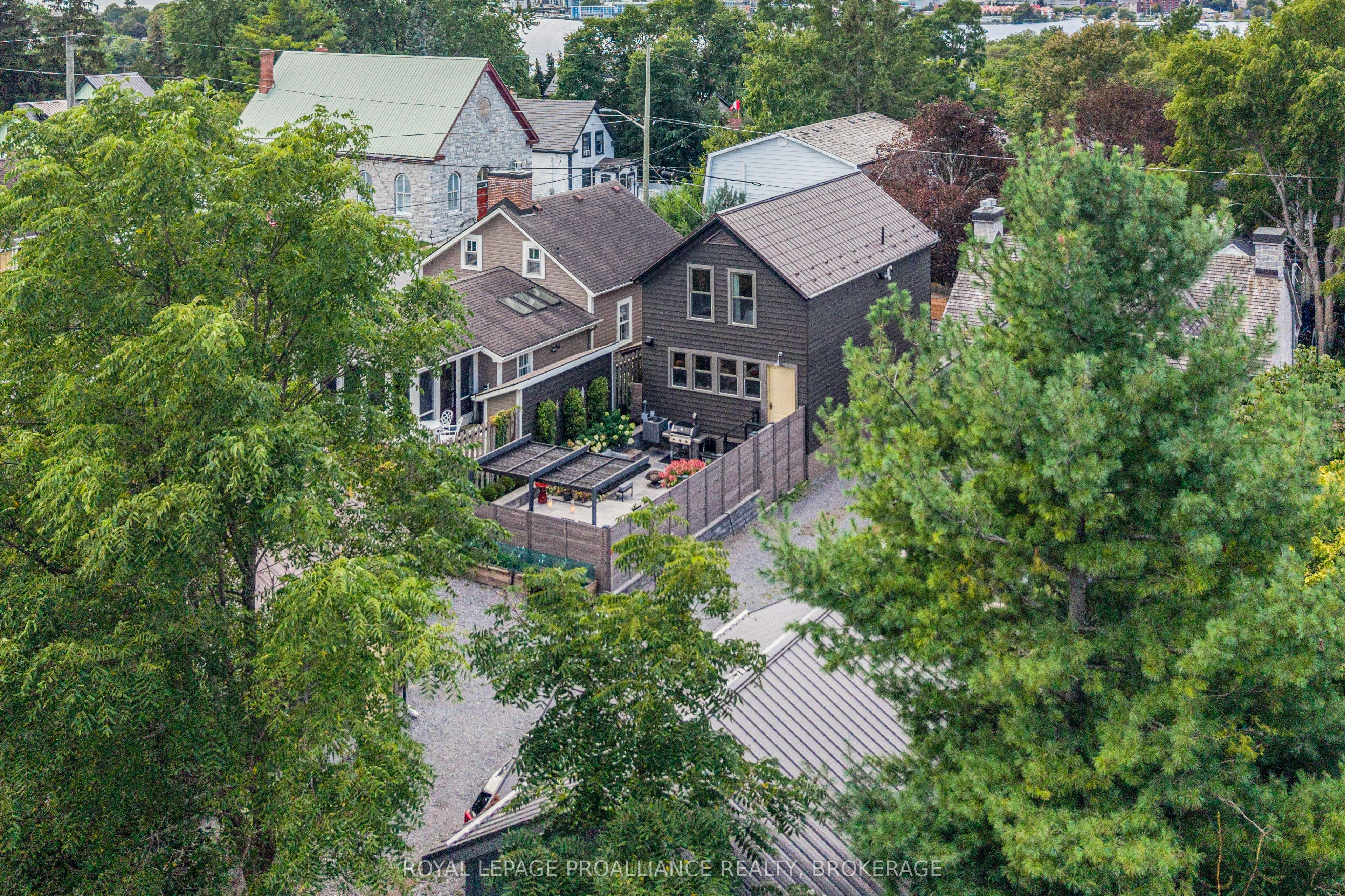 12 Drummond Street Property Photo 32