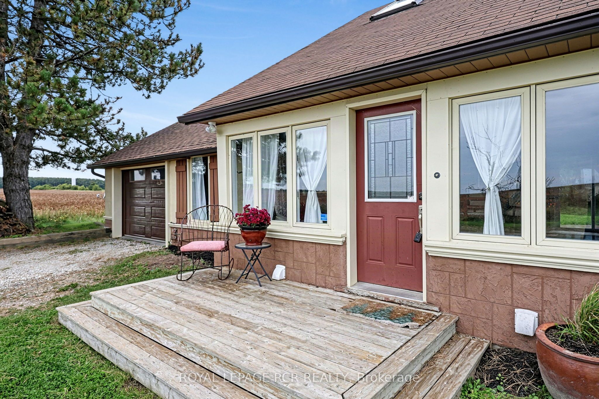 517578 County Road 124 Property Photo 5
