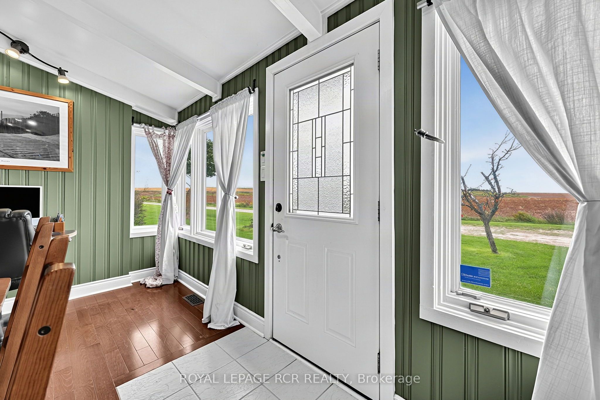 517578 County Road 124 Property Photo 6