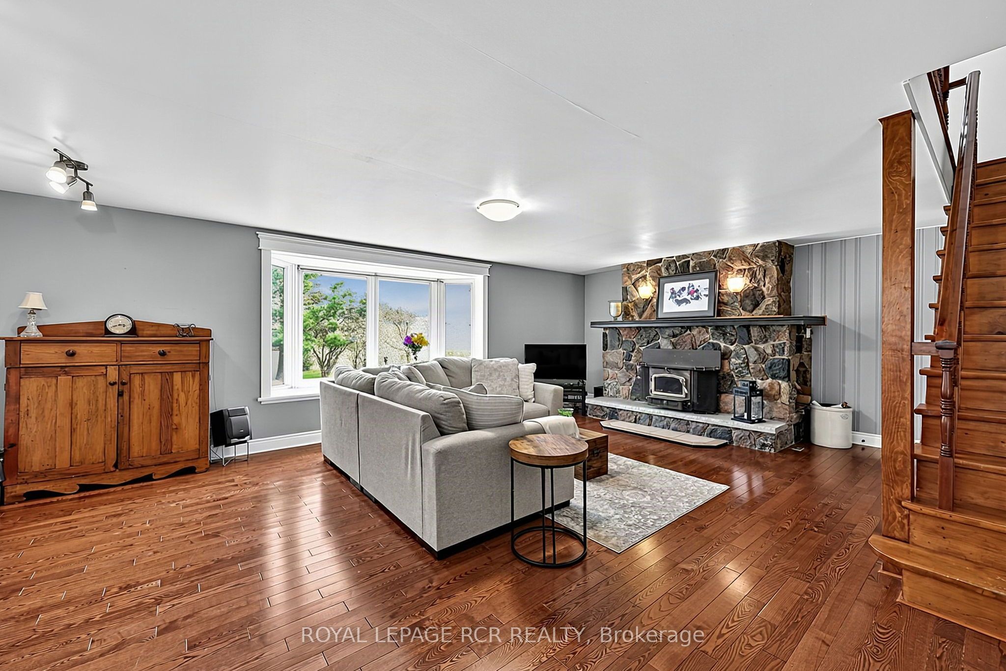 517578 County Road 124 Property Photo 12