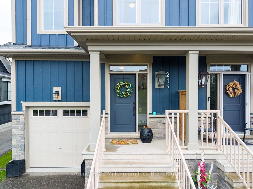 214 Yellow Birch Crescent Property Photo 2