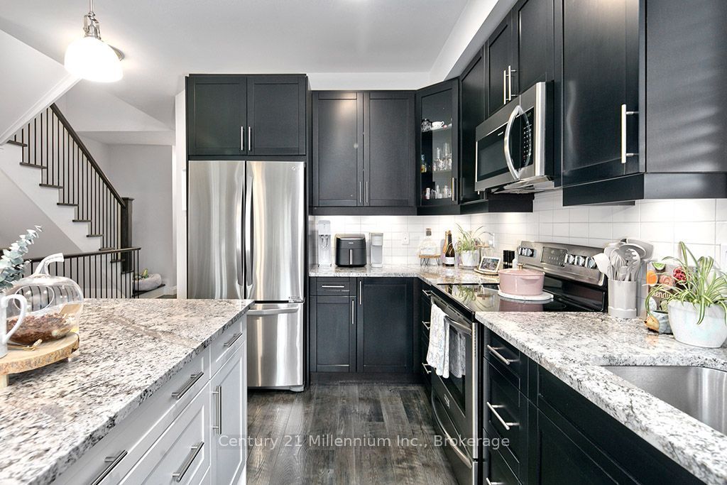 214 Yellow Birch Crescent Property Photo 8