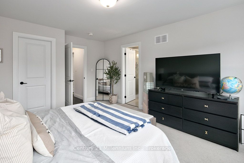 214 Yellow Birch Crescent Property Photo 17