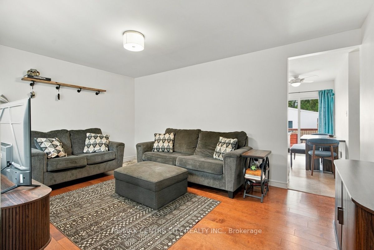 1570 Hansuld Street Property Photo 8