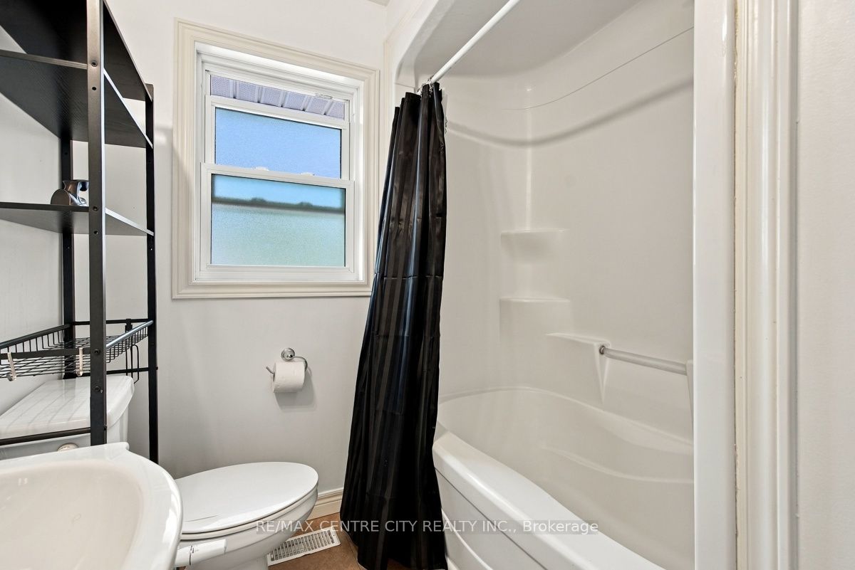 1570 Hansuld Street Property Photo 25
