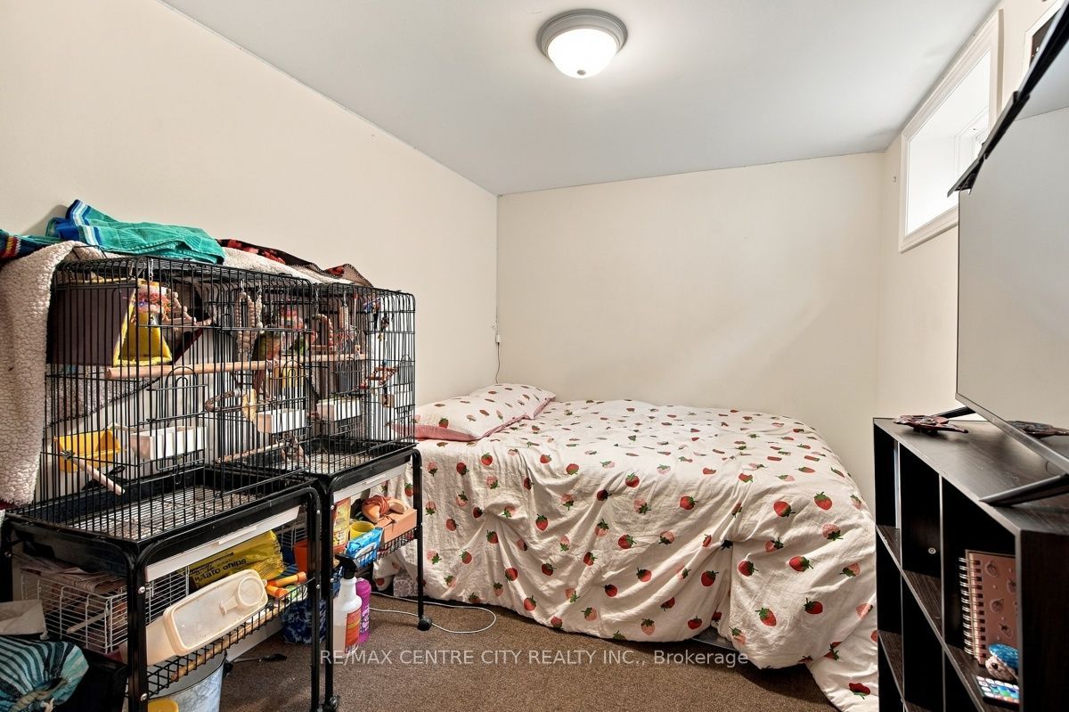 1570 Hansuld Street Property Photo 31