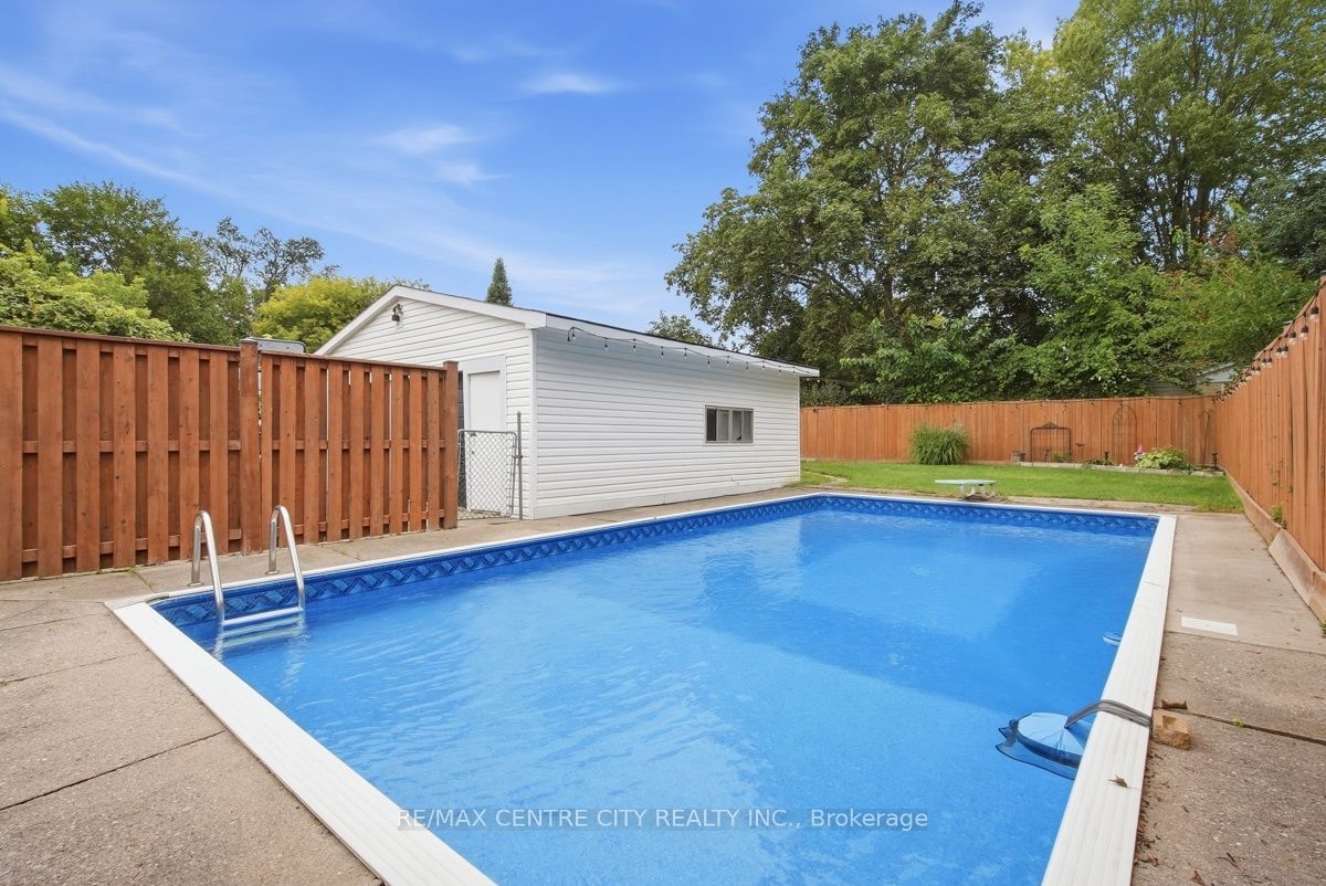 1570 Hansuld Street Property Photo 37