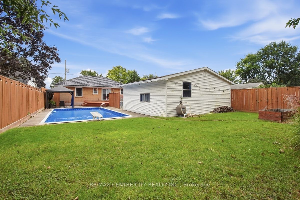 1570 Hansuld Street Property Photo 43