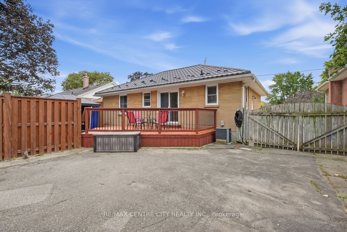 1570 Hansuld Street Property Photo 46