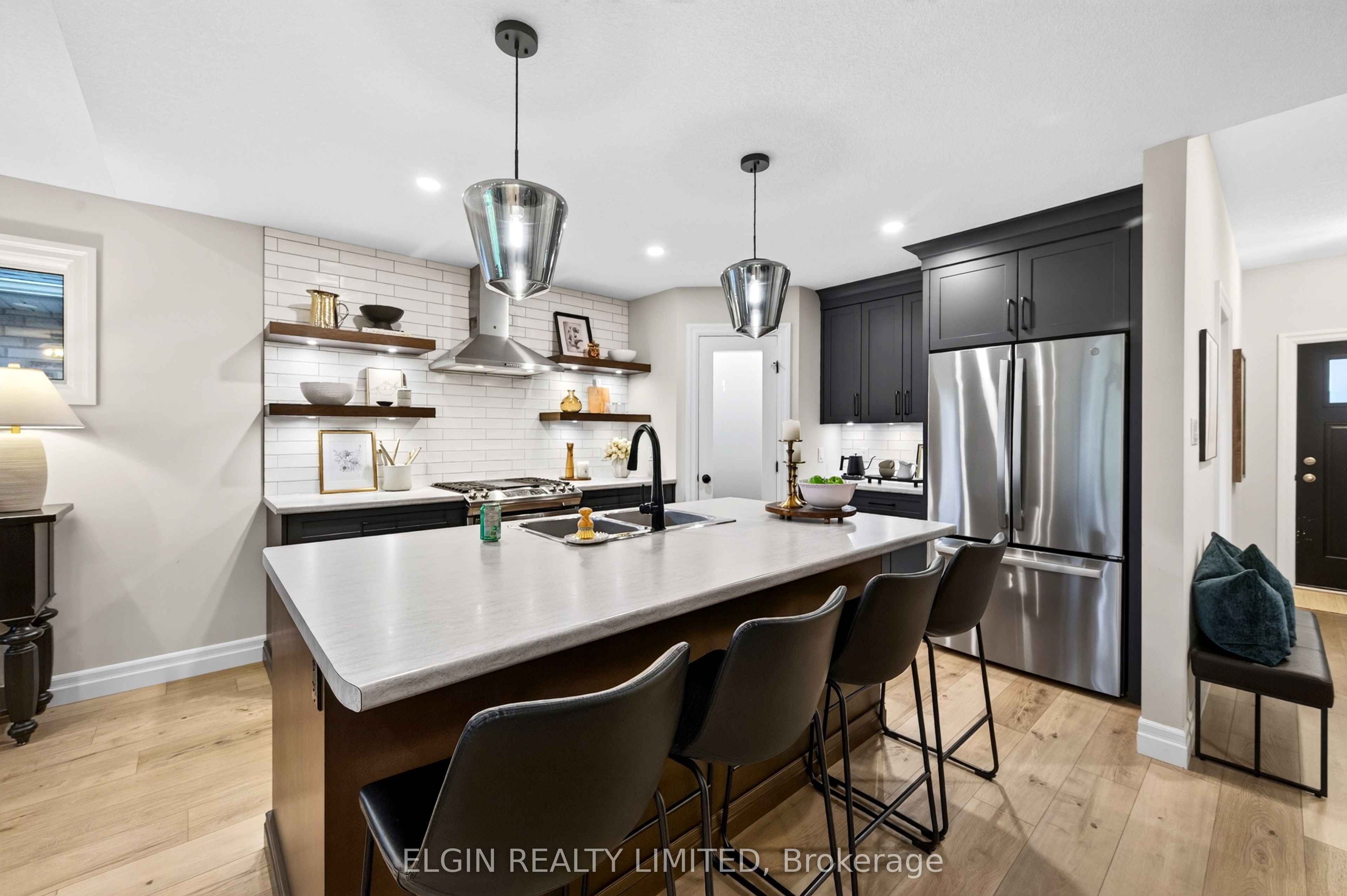 72 Sparkys Way Property Photo 8