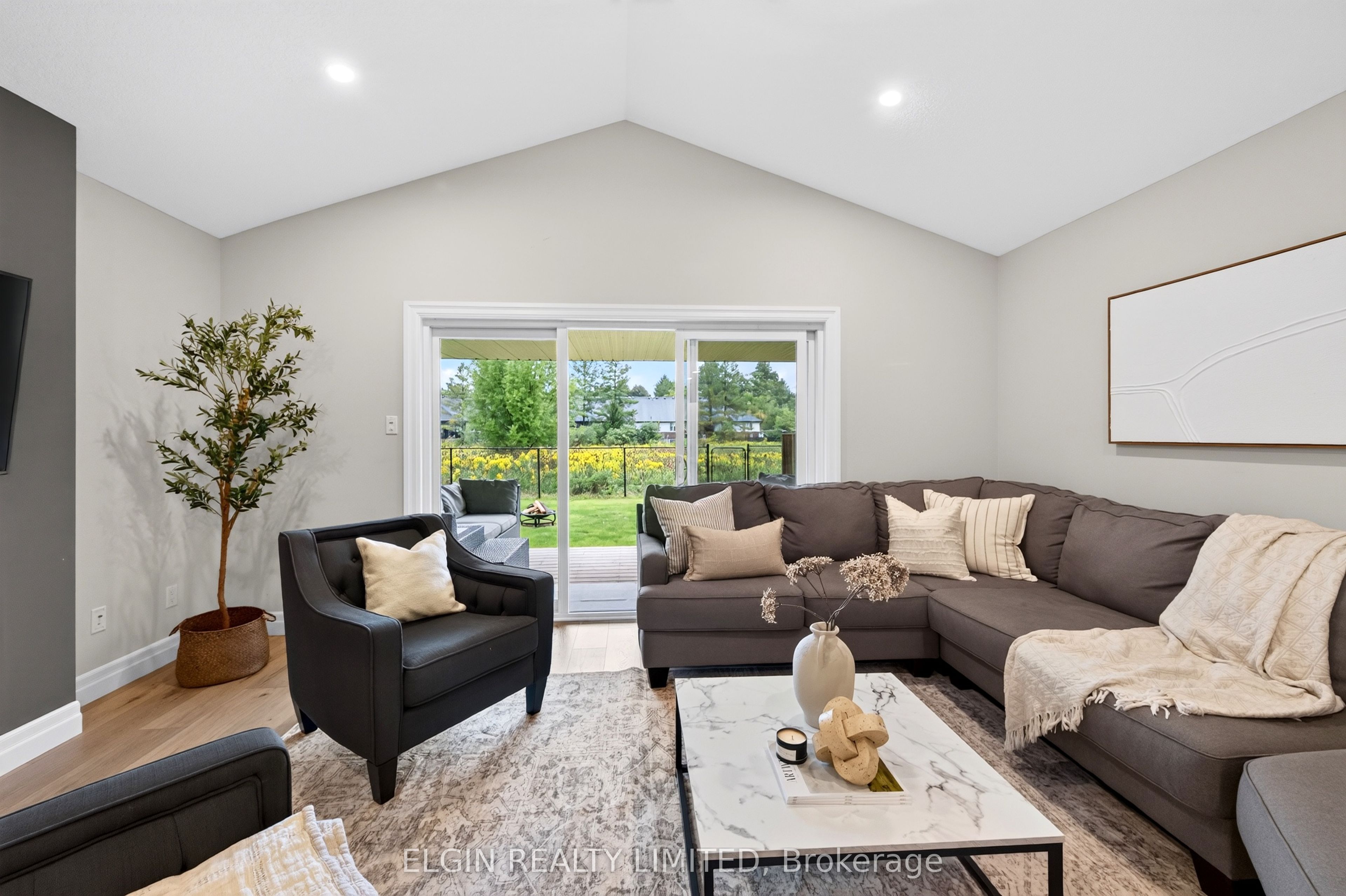 72 Sparkys Way Property Photo 13