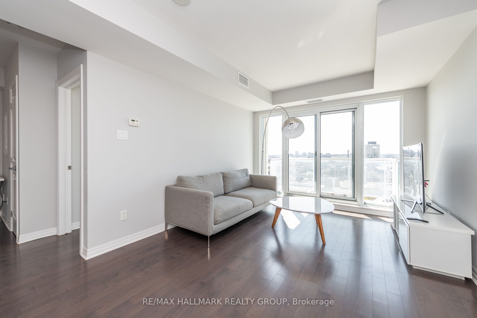 195 Besserer Street 1602 Property Photo 12
