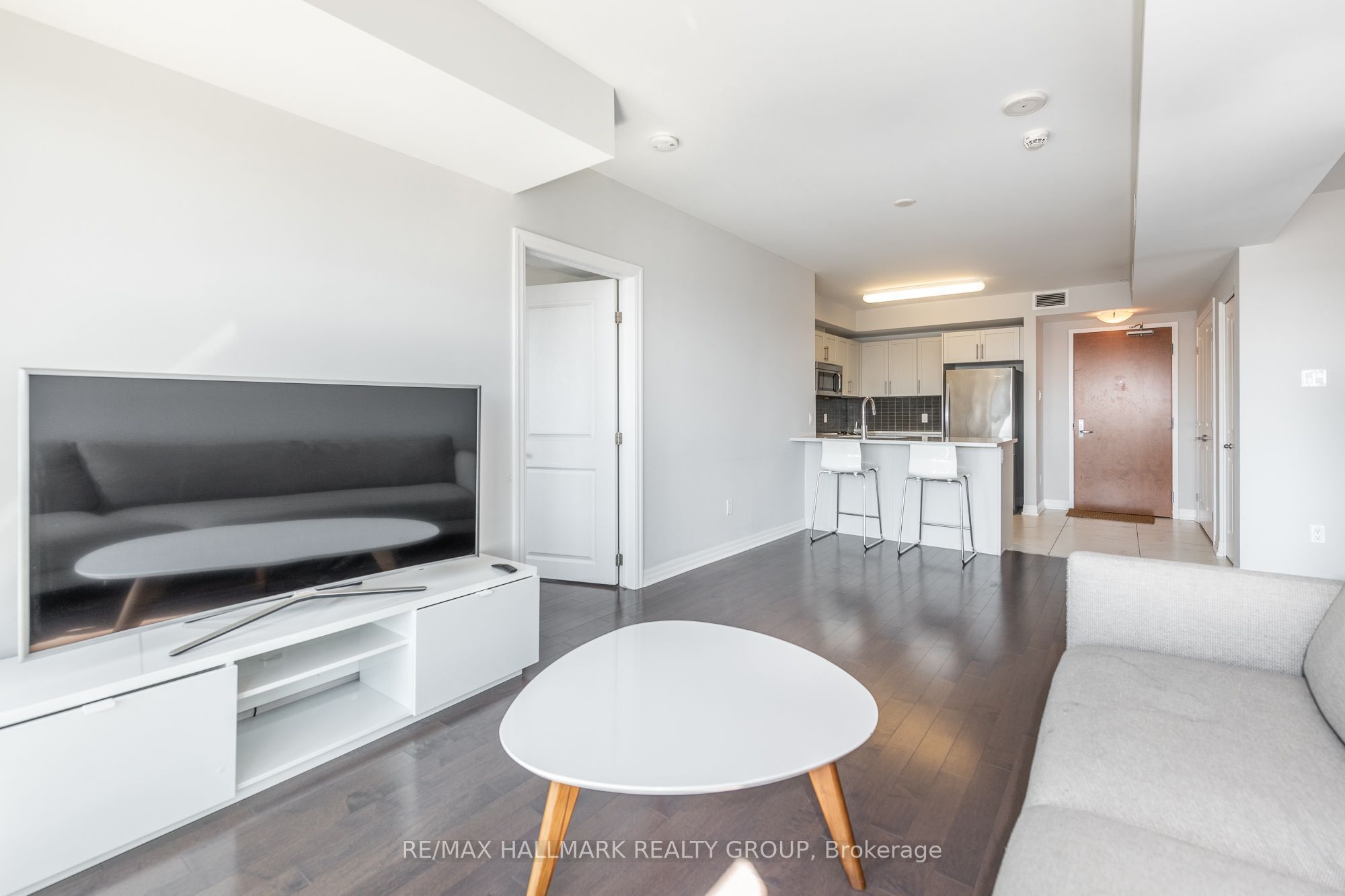 195 Besserer Street 1602 Property Photo 13
