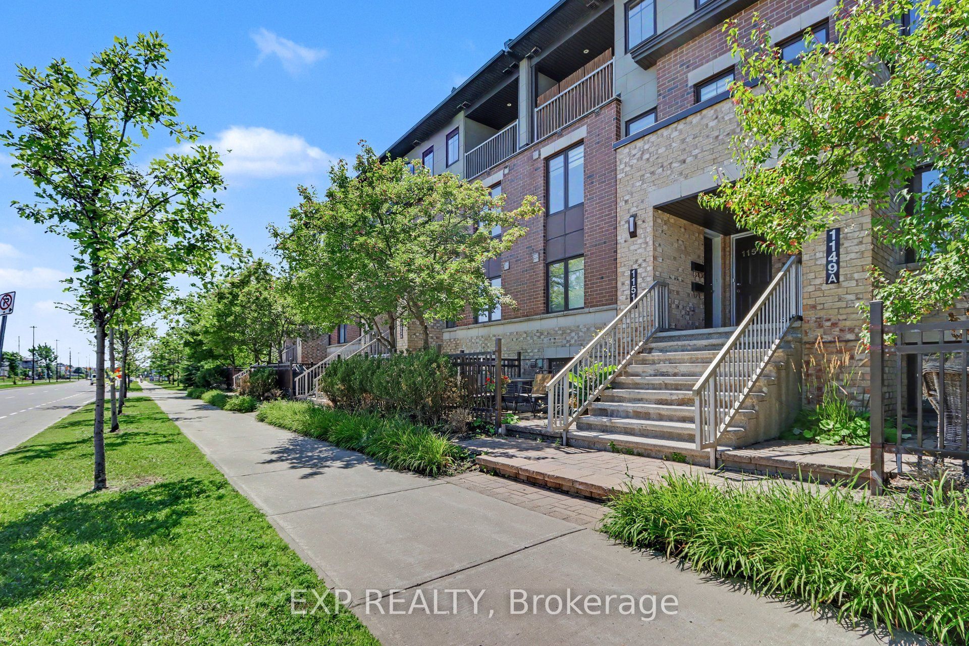 1149 Longfields Drive B Property Photo 3