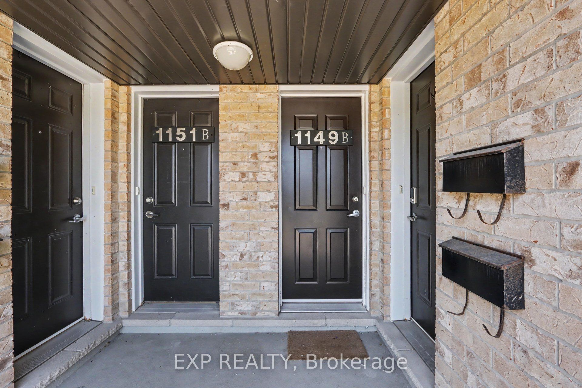1149 Longfields Drive B Property Photo 4