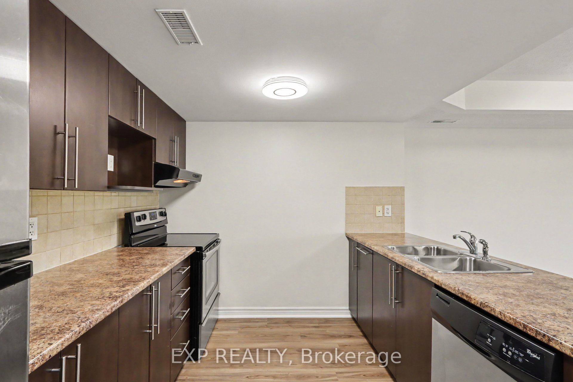 1149 Longfields Drive B Property Photo 11