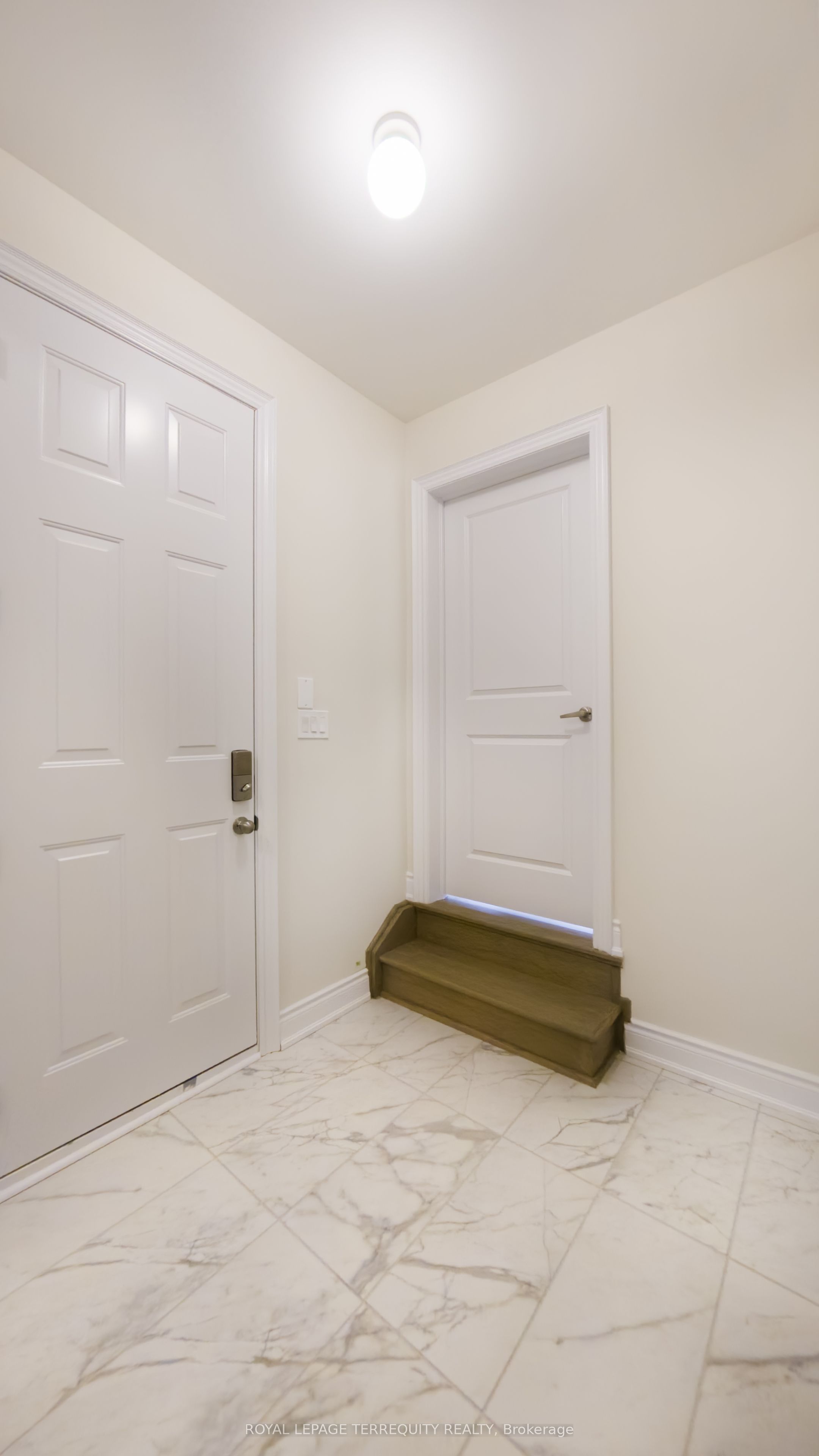 9 Southern Avenue Property Photo 7